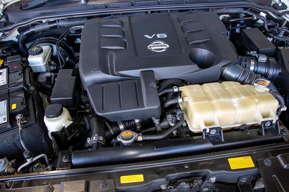2012 Nissan Navara ST-X 550 D40 Series 5 4X4