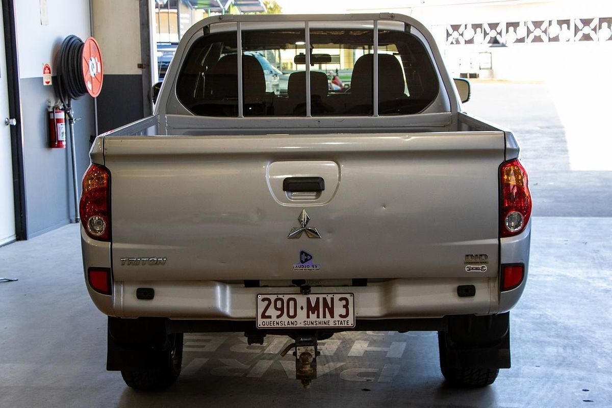 2015 Mitsubishi Triton GLX MN 4X4