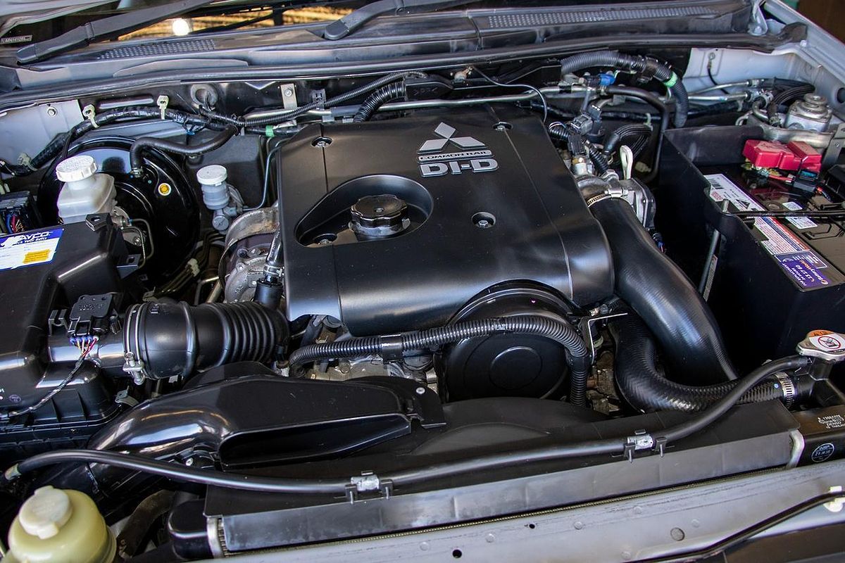 2015 Mitsubishi Triton GLX MN 4X4