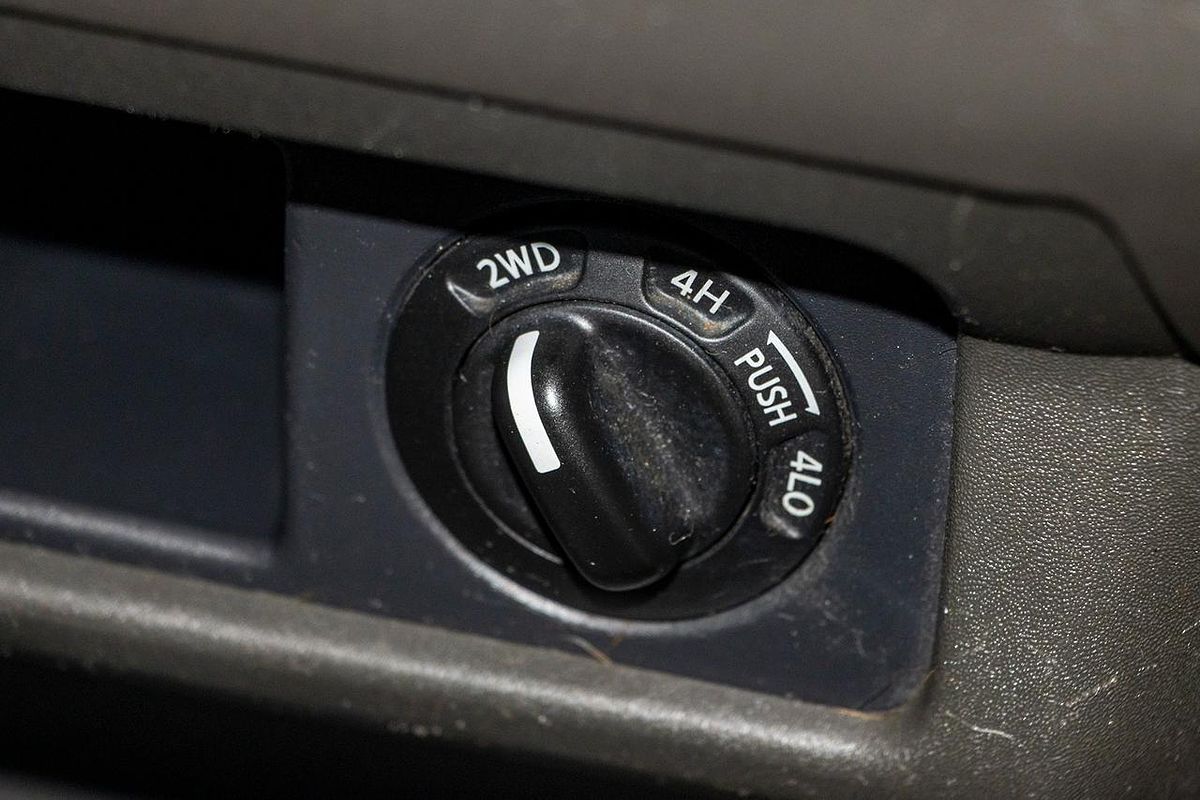 2013 Nissan Navara ST-X D40 Series 6 4X4