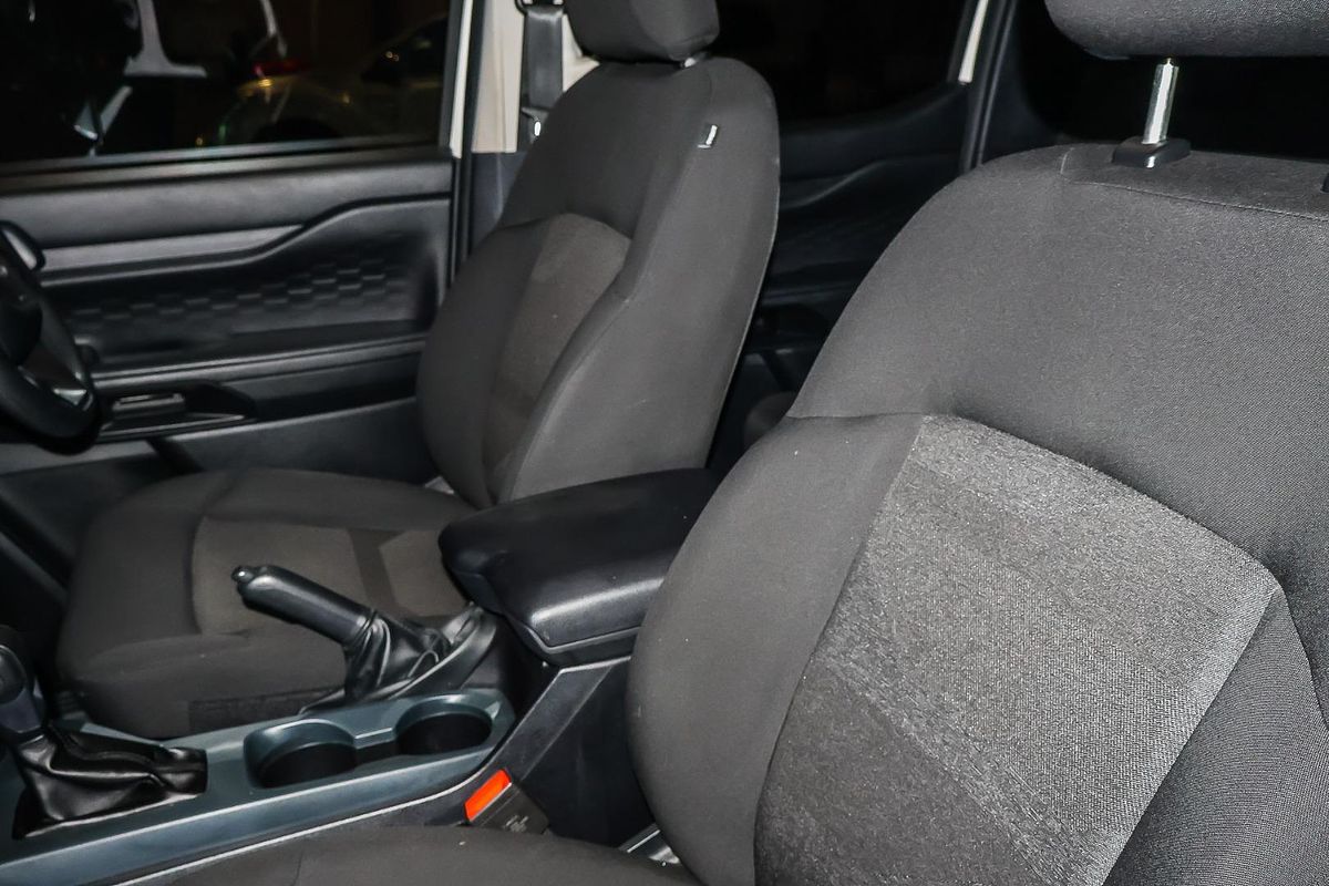 2022 Ford Ranger XL Hi-Rider Rear Wheel Drive 2.0L