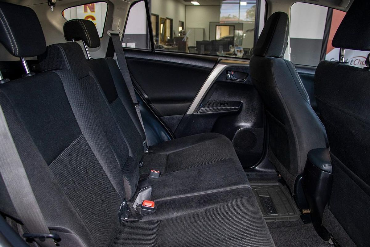 2015 Toyota RAV4 GXL ZSA42R