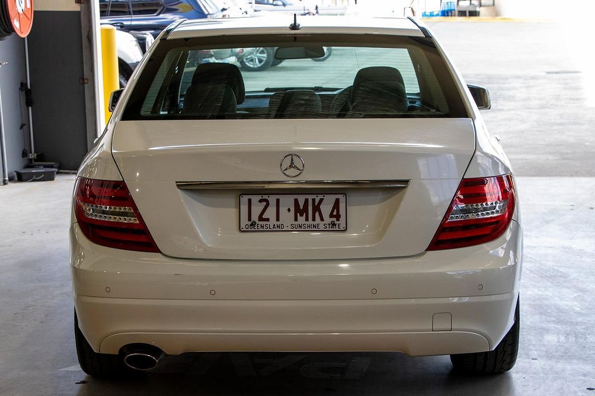 2012 Mercedes-Benz C-Class C200 BlueEFFICIENCY Elegance W204