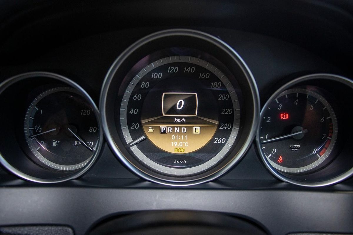 2012 Mercedes-Benz C-Class C200 BlueEFFICIENCY Elegance W204