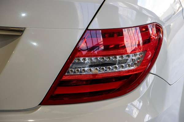 2012 Mercedes-Benz C-Class C200 BlueEFFICIENCY Elegance W204