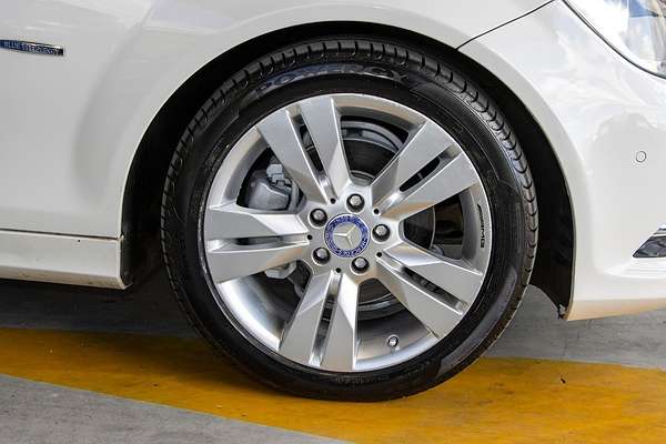 2012 Mercedes-Benz C-Class C200 BlueEFFICIENCY Elegance W204