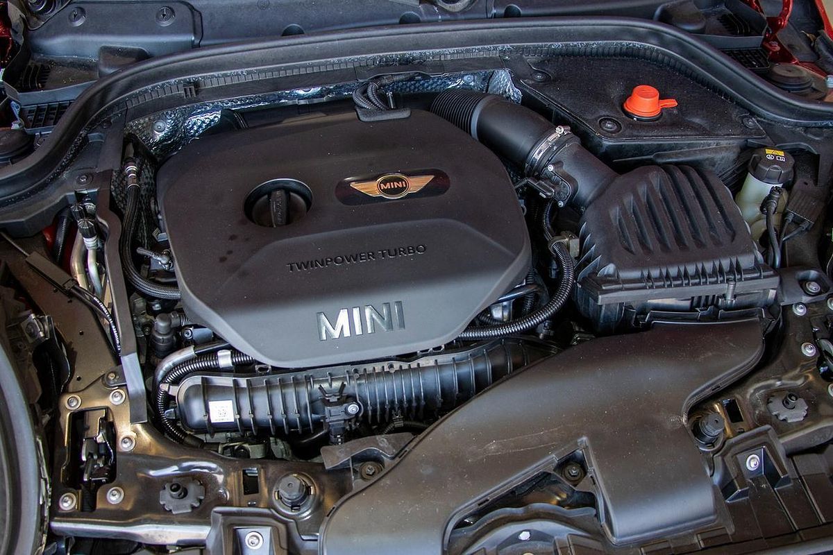 2014 MINI Hatch Cooper S F55