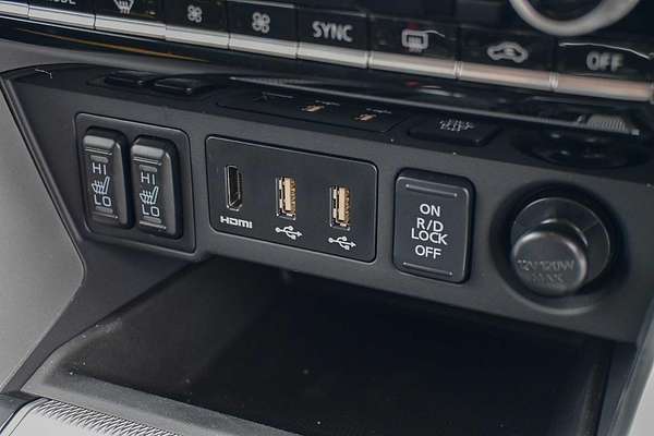 2024 Mitsubishi Pajero Sport Exceed QG