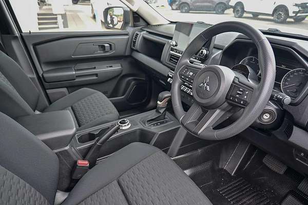 2024 Mitsubishi Triton GLX MV 4X4