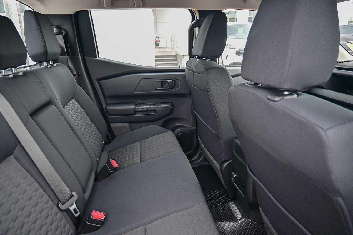 2024 Mitsubishi Triton GLX MV 4X4
