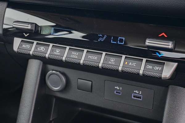 2024 Mitsubishi Triton GLX MV 4X4