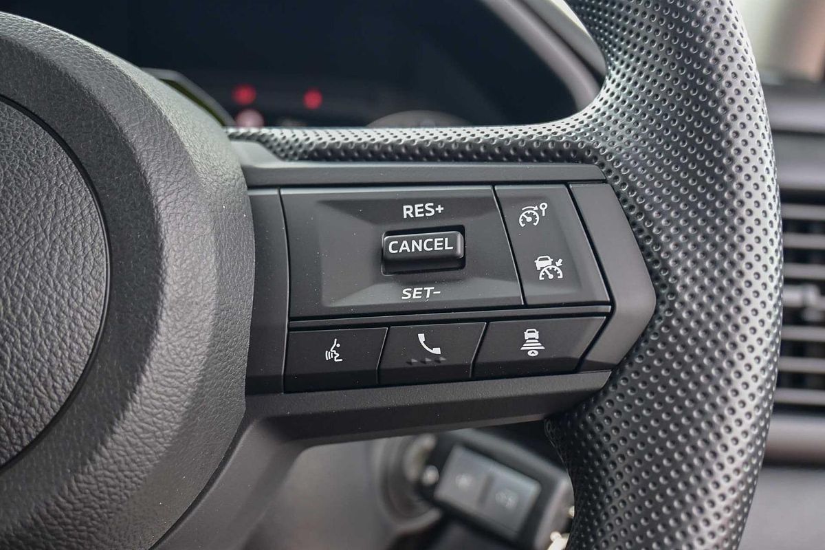 2024 Mitsubishi Triton GLX MV 4X4