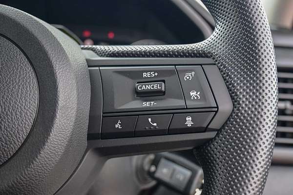 2024 Mitsubishi Triton GLX MV 4X4