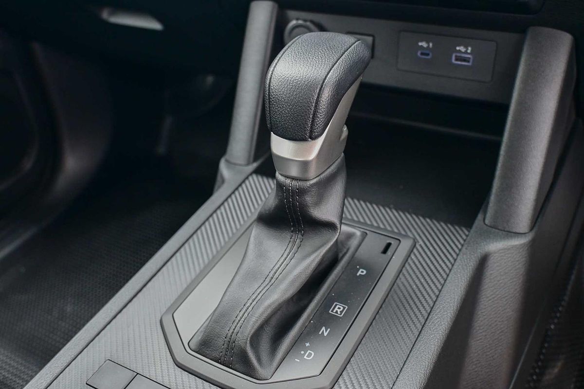 2024 Mitsubishi Triton GLX MV 4X4