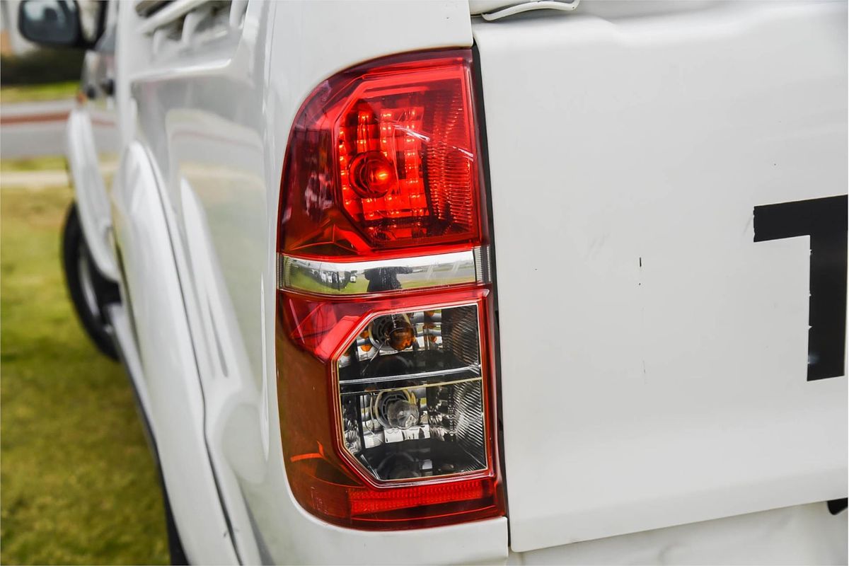 2012 Toyota Hilux SR KUN26R 4X4