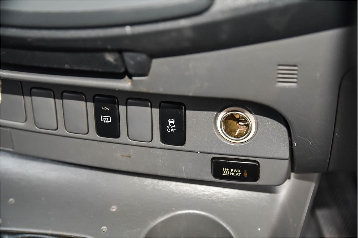 2012 Toyota Hilux SR KUN26R 4X4