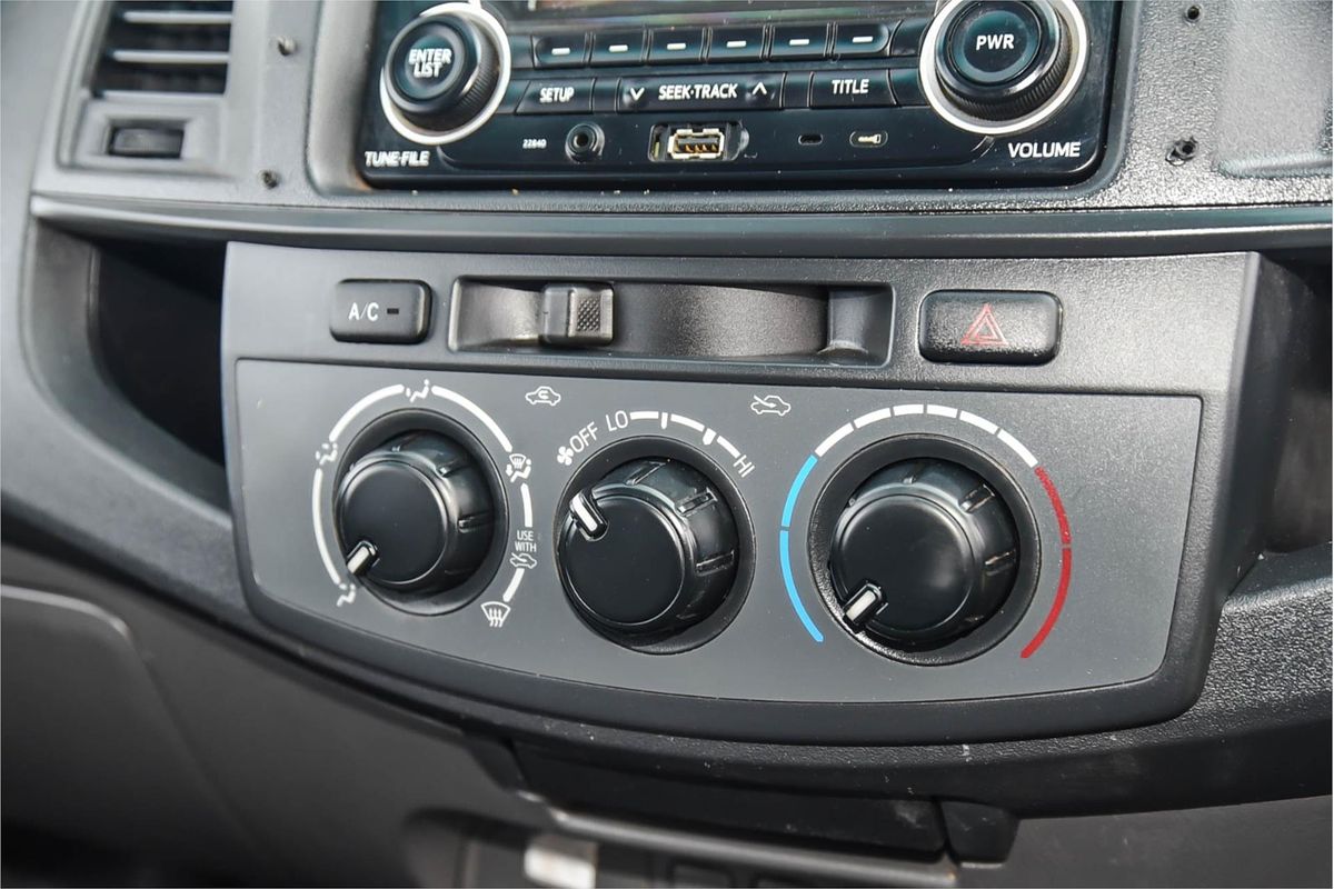 2012 Toyota Hilux SR KUN26R 4X4