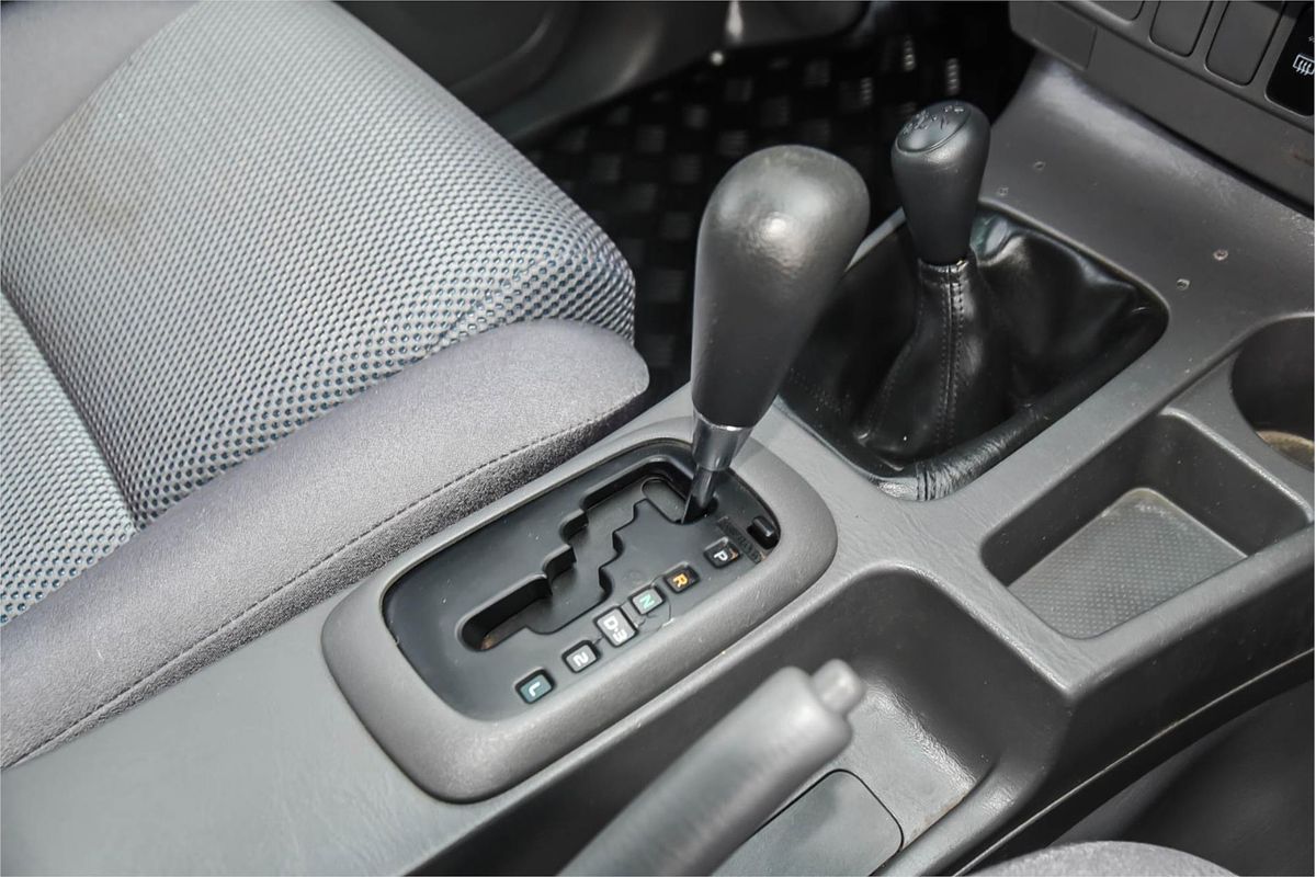 2012 Toyota Hilux SR KUN26R 4X4