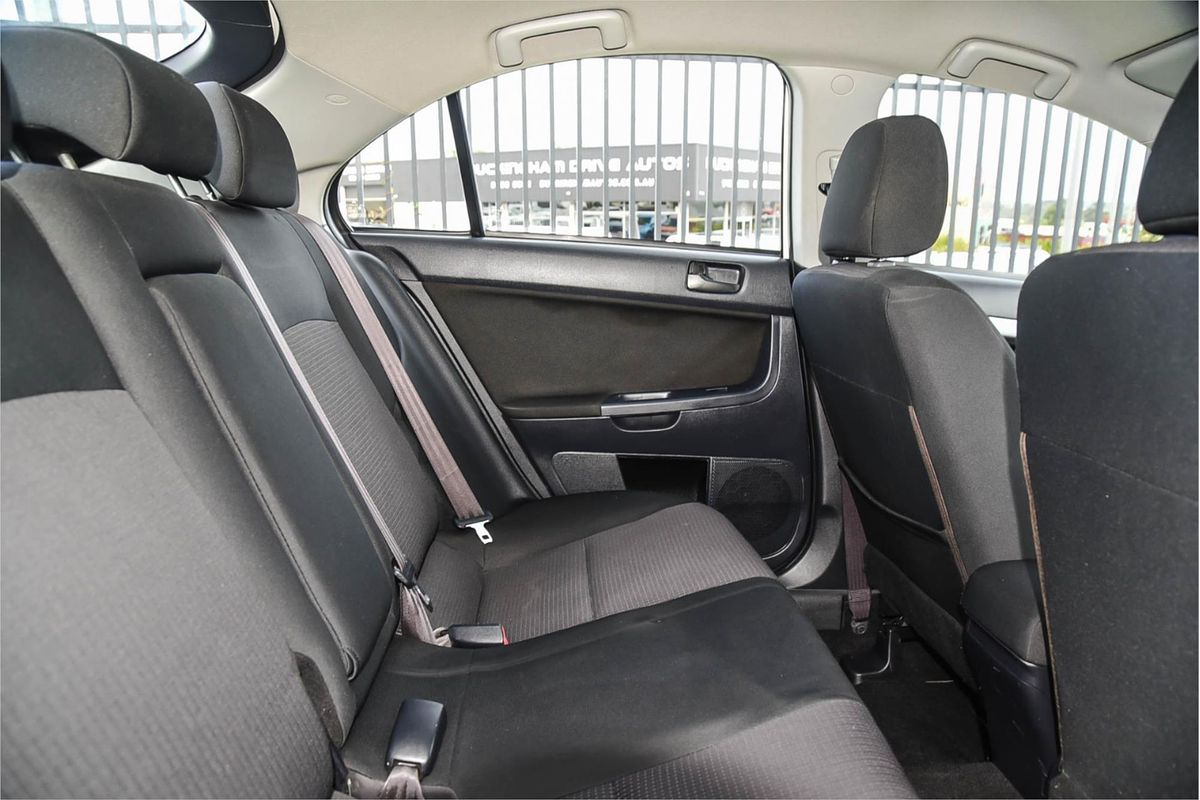 2011 Mitsubishi Lancer ES CJ