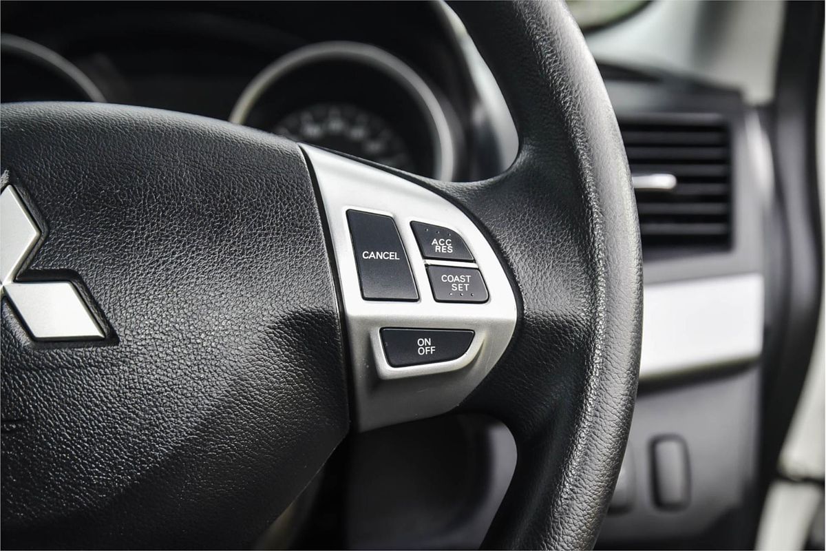 2011 Mitsubishi Lancer ES CJ