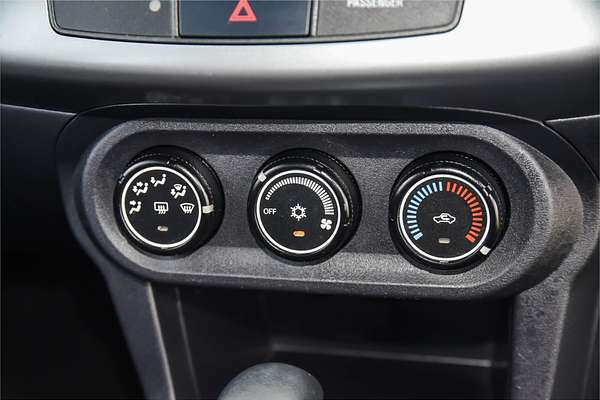 2011 Mitsubishi Lancer ES CJ