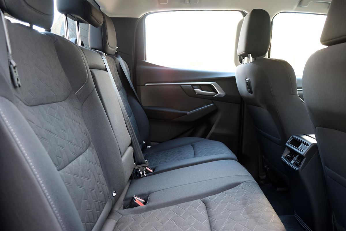 2024 Isuzu D-MAX LS-M 4X4