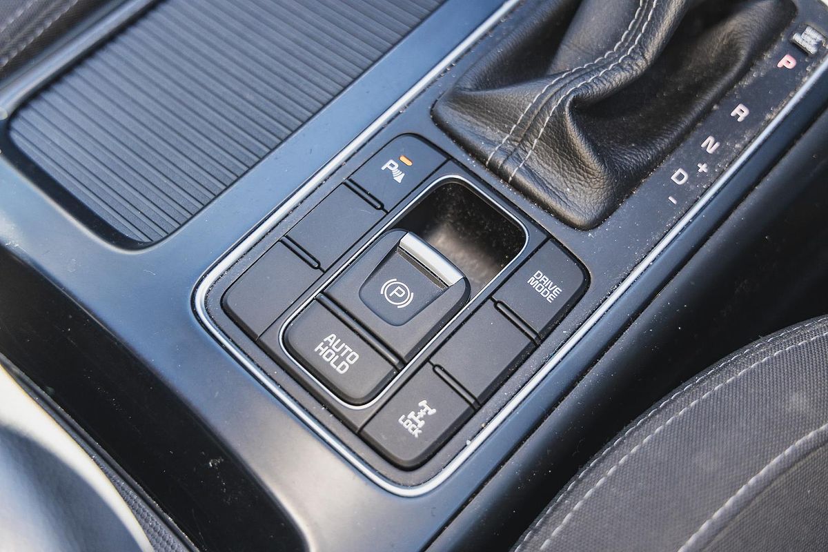 2018 Kia Sorento Si UM