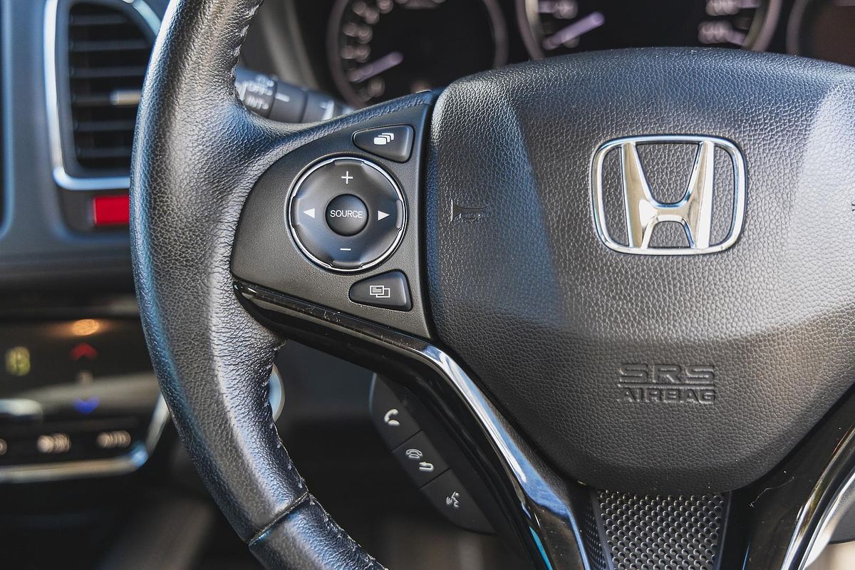 2017 Honda HR-V VTi-S