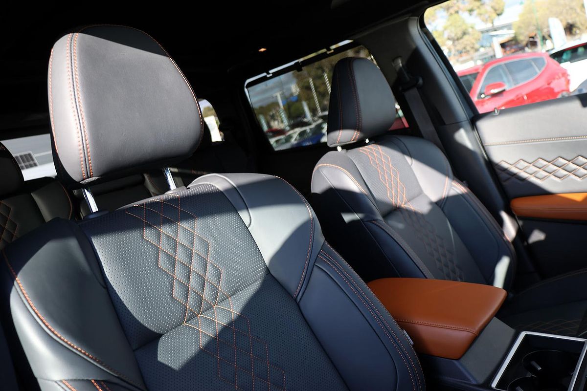 2024 Mitsubishi Outlander PHEV Exceed Tourer ZM