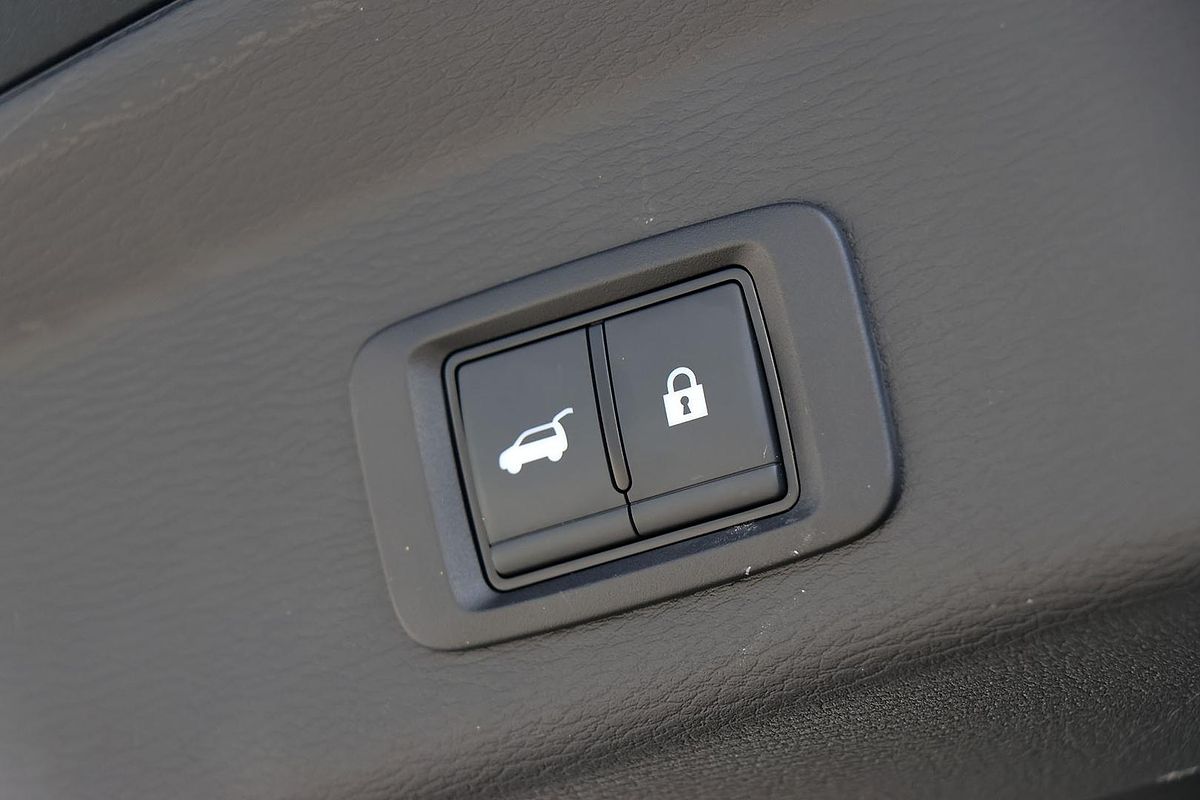 2024 Mitsubishi Outlander PHEV Exceed Tourer ZM