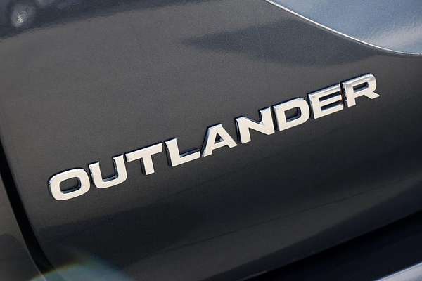 2024 Mitsubishi Outlander PHEV Exceed Tourer ZM