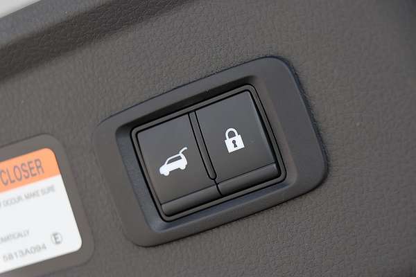 2023 Mitsubishi Eclipse Cross PHEV Exceed YB