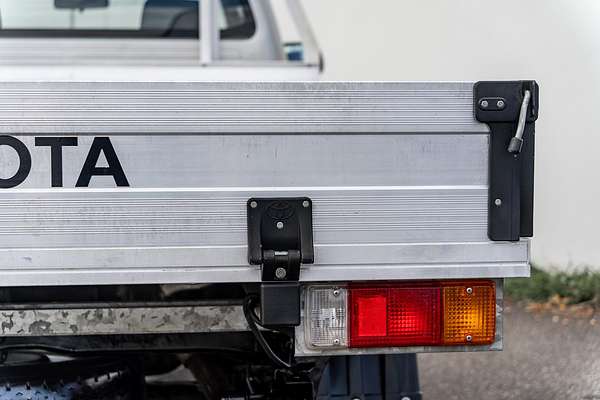 2013 Toyota Hilux Workmate TGN16R Rear Wheel Drive