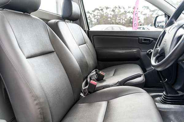 2013 Toyota Hilux Workmate TGN16R Rear Wheel Drive