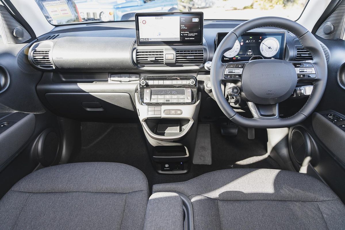 2025 Hyundai INSTER Cross AX.V1
