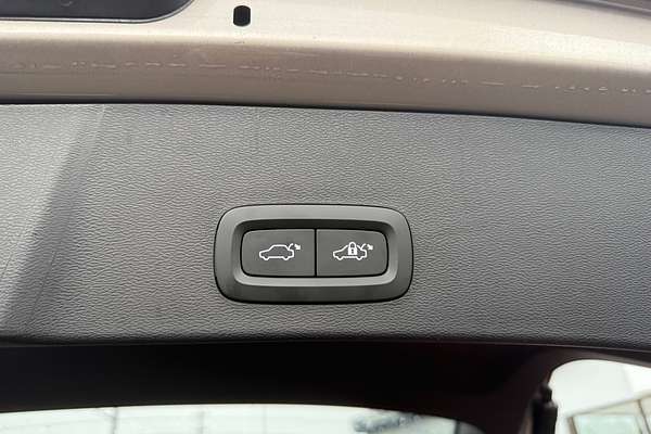 2023 Volvo XC40 Recharge Twin Pure Electric