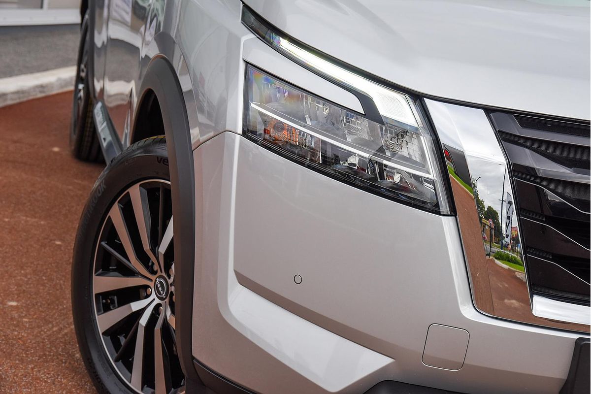 2023 Nissan Pathfinder Ti-L R53