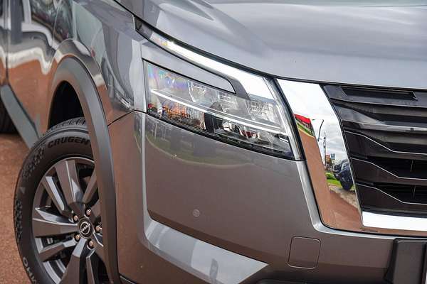 2024 Nissan Pathfinder ST-L R53