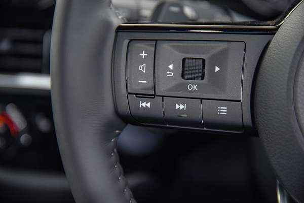 2024 Nissan Pathfinder ST-L R53