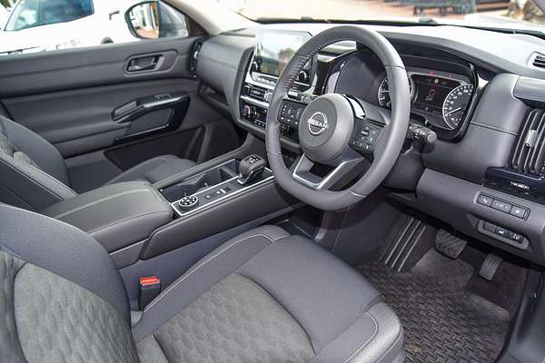 2024 Nissan Pathfinder ST-L R53