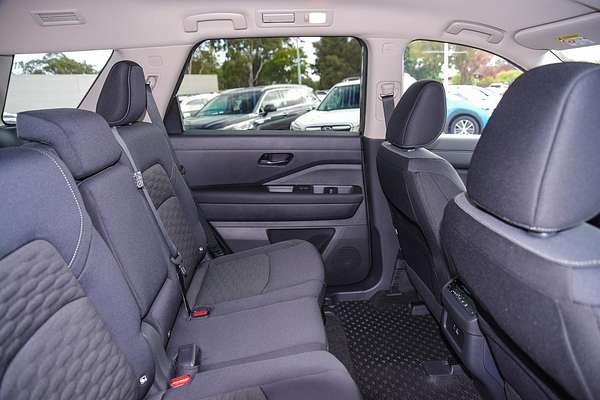 2024 Nissan Pathfinder ST-L R53