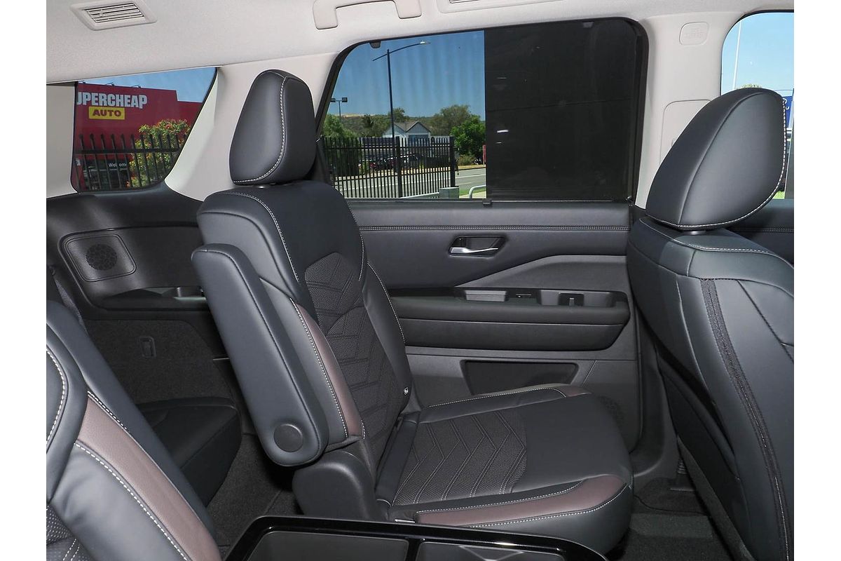 2023 Nissan Pathfinder Ti-L R53