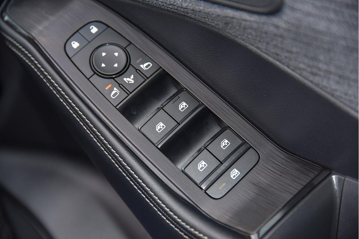 2024 Nissan X-TRAIL ST T33