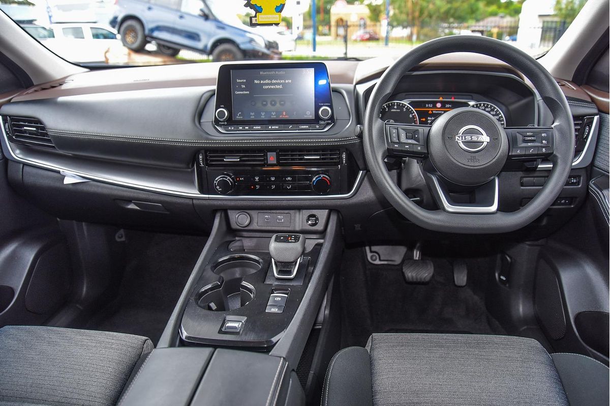 2024 Nissan X-TRAIL ST T33