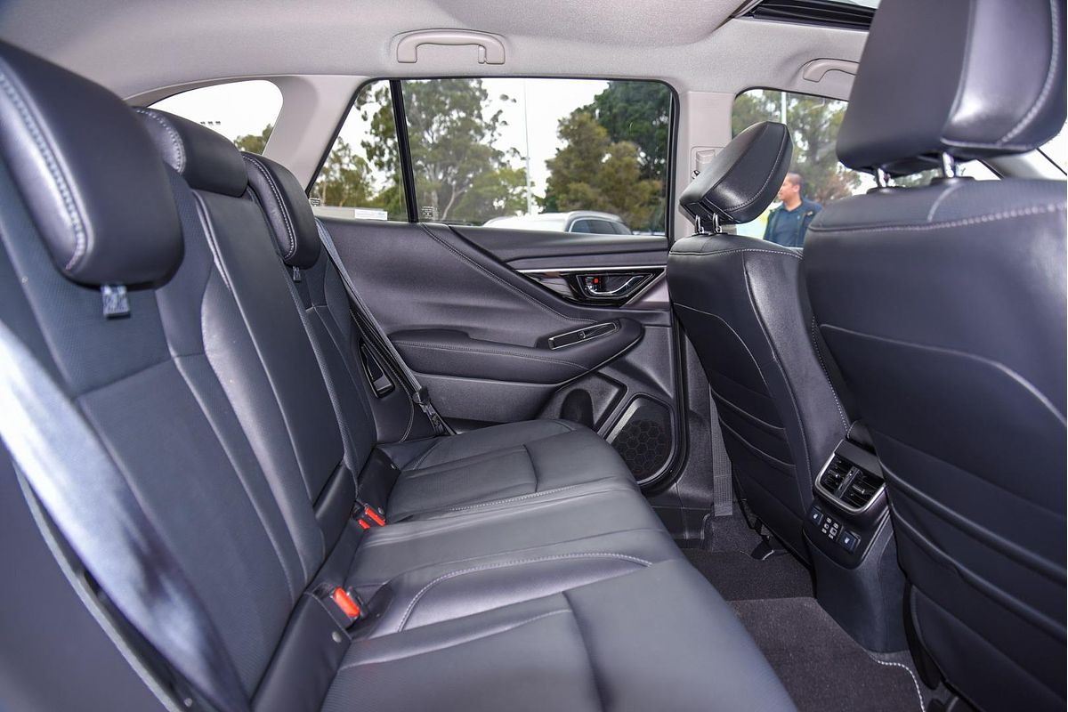 2025 Subaru Outback AWD Touring XT 6GEN