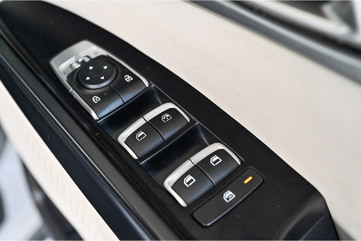 2023 Kia Carnival S KA4