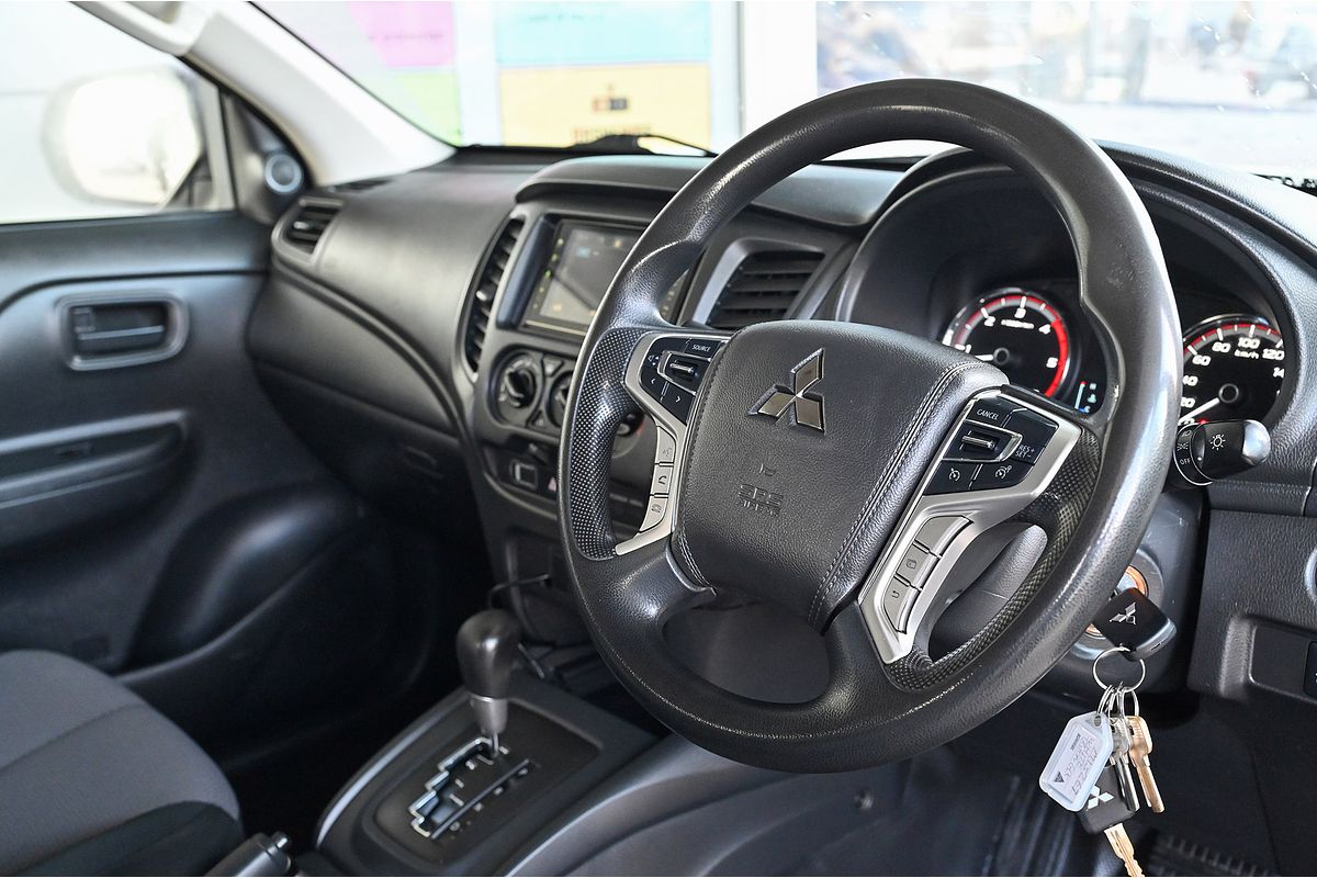 2020 Mitsubishi Triton GLX ADAS MR 4X4