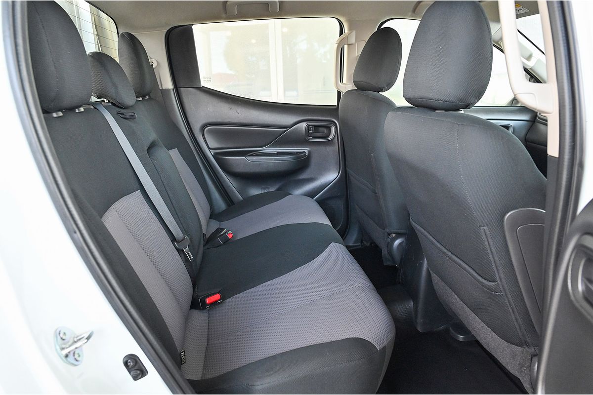 2020 Mitsubishi Triton GLX ADAS MR 4X4