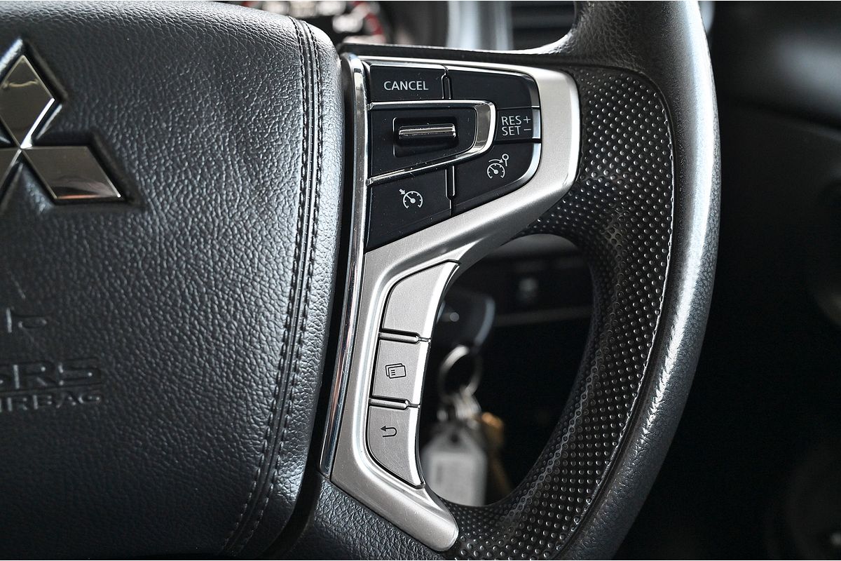 2020 Mitsubishi Triton GLX ADAS MR 4X4