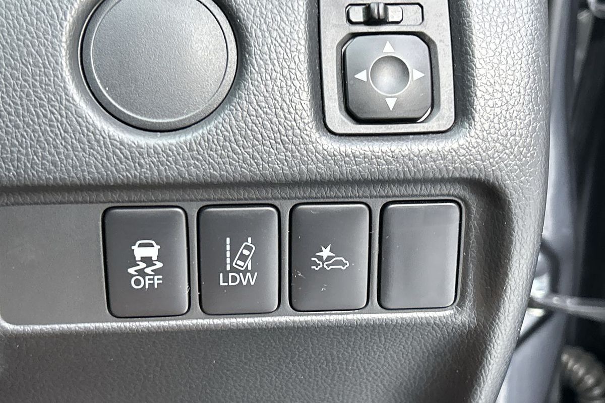 2022 Mitsubishi Triton GLX-R MR Rear Wheel Drive